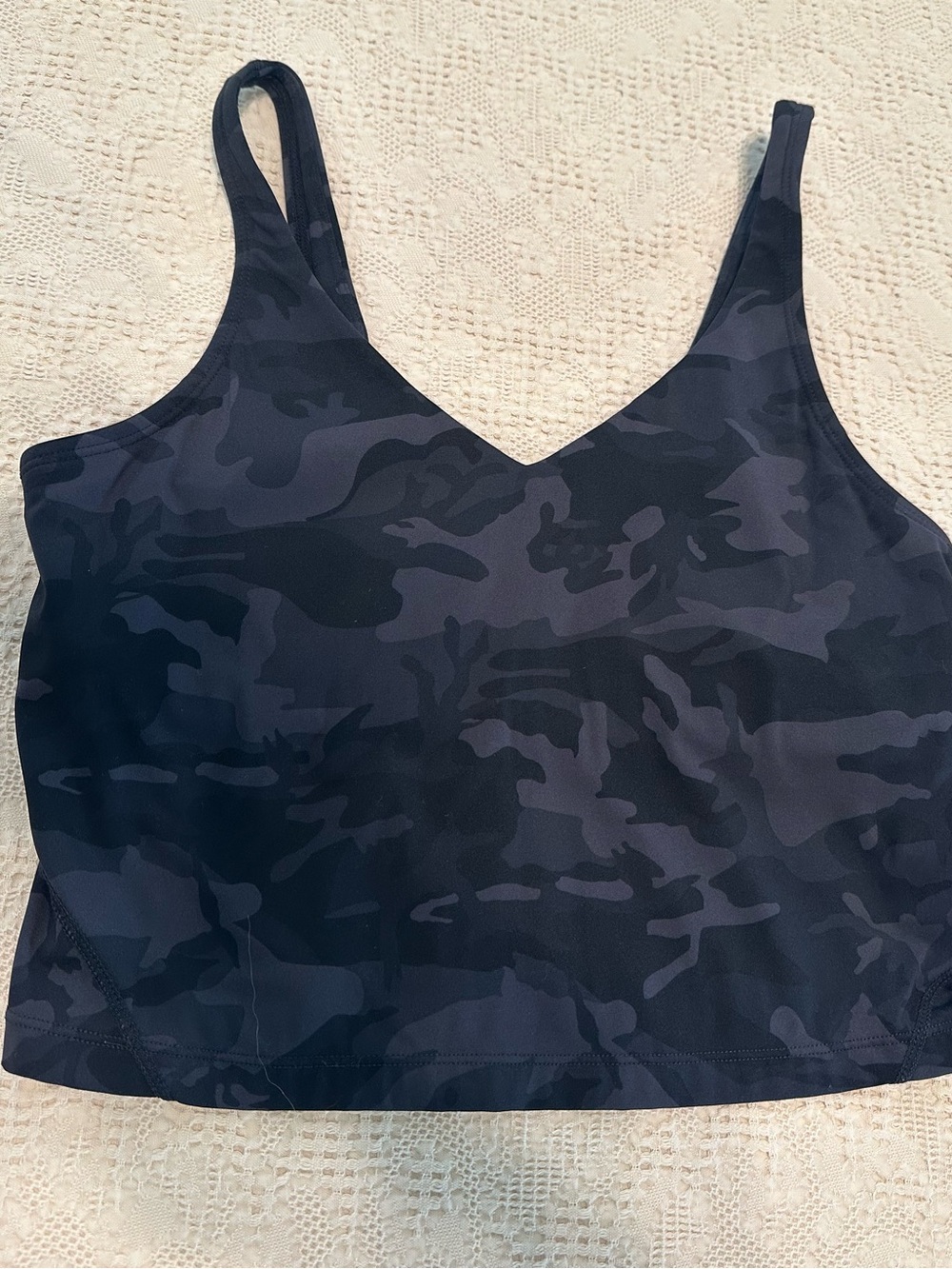 Amazon Black/Grey Camo V‑Neck Sports Crop Top M